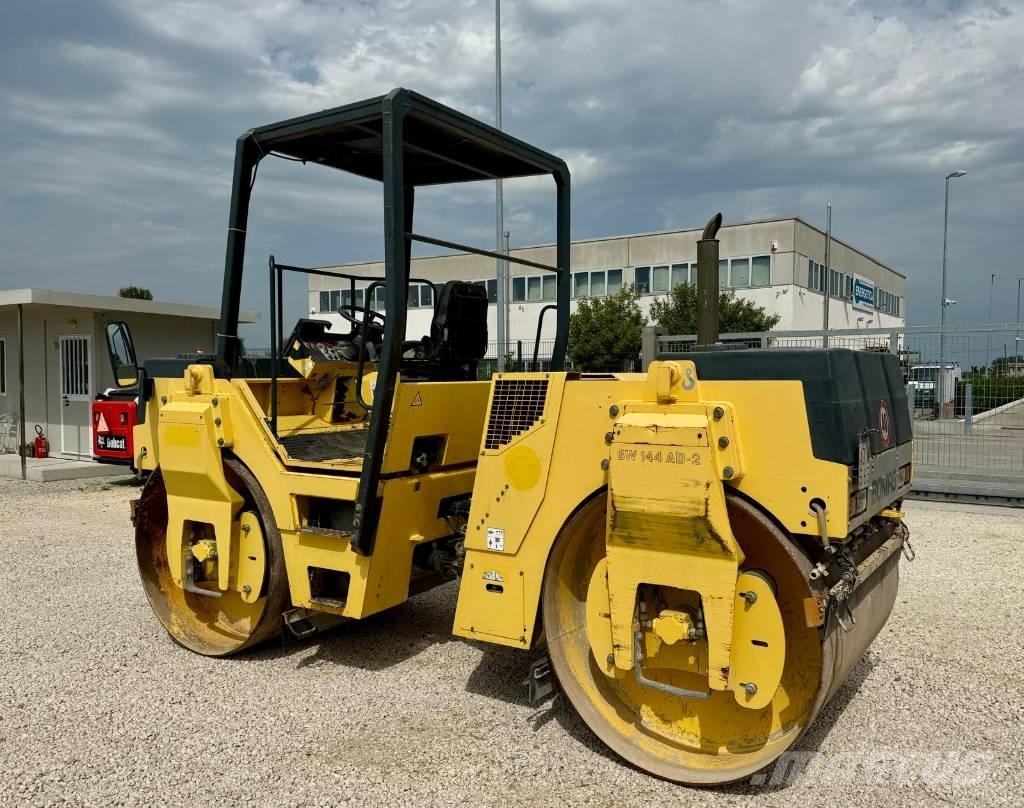 Bomag BW 144 AD-2 Twin drum rollers