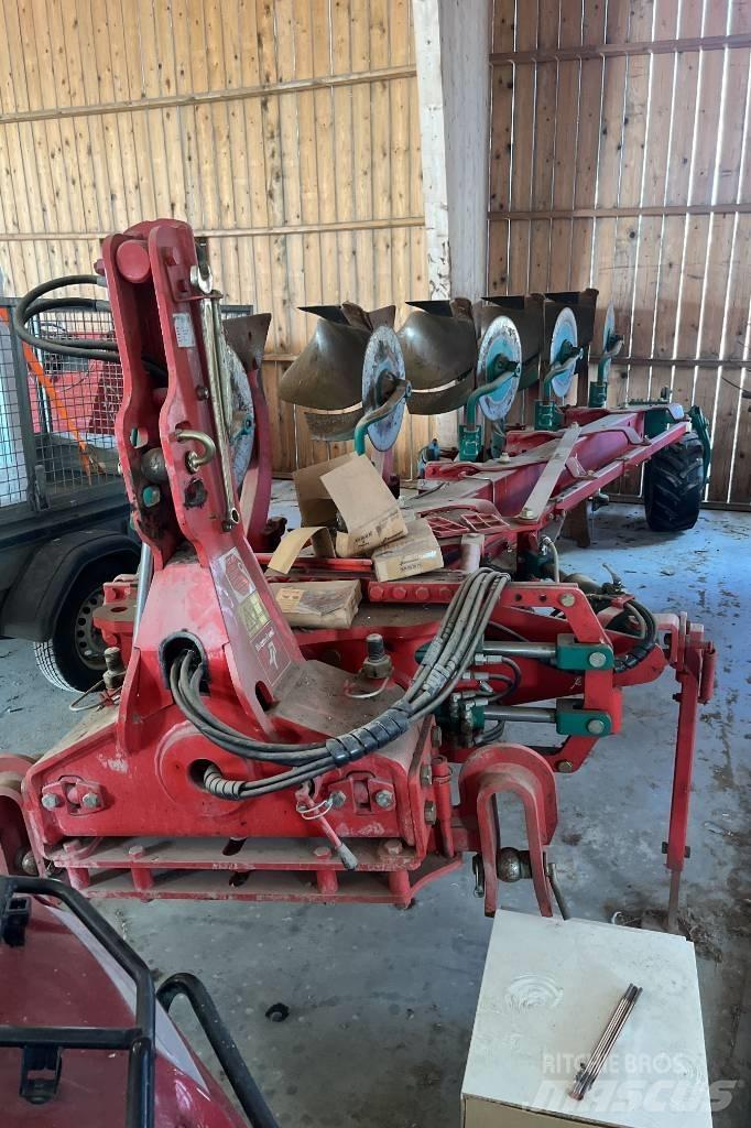 Kverneland EG85 Reversible ploughs