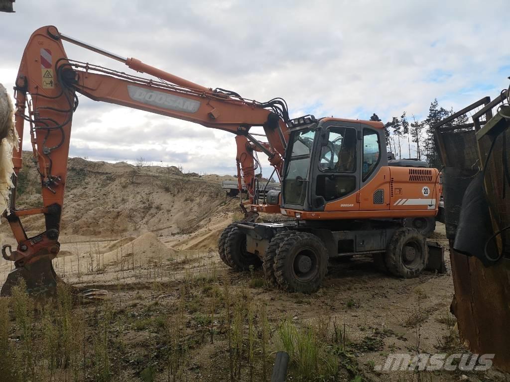  DOSAN DX170W Wheeled excavators