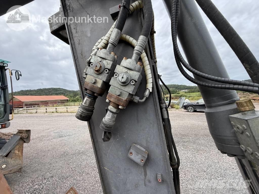 Volvo EW 140 C Wheeled excavators