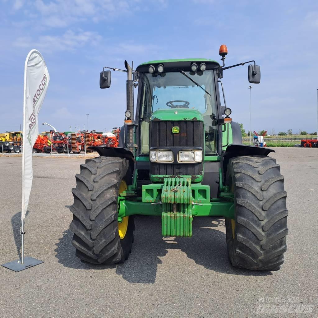 John Deere 6920 S Tractors