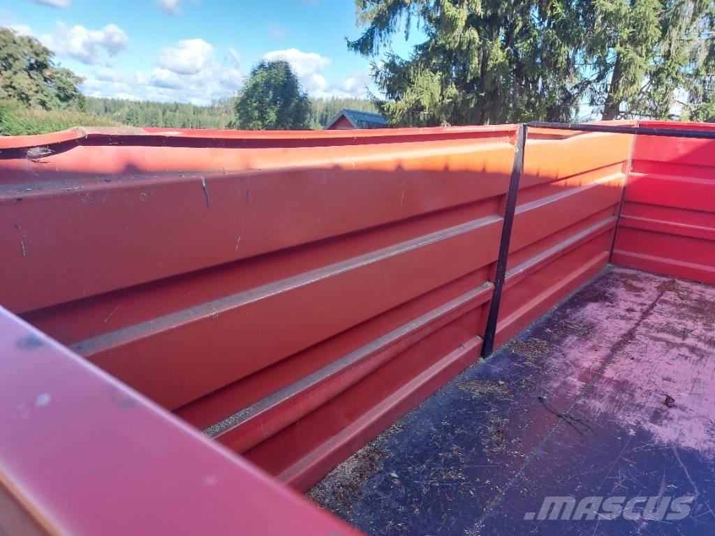 Junkkari 120 Tipper trucks