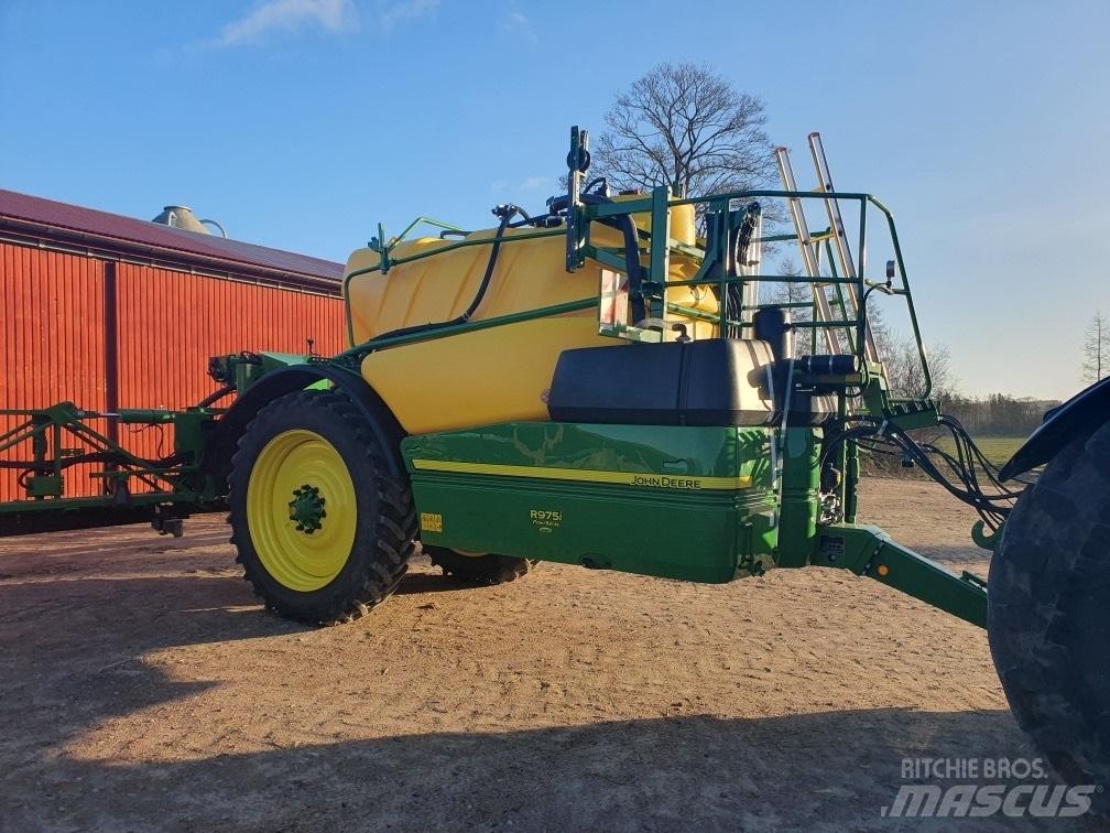 John Deere R975 i Trailed sprayers