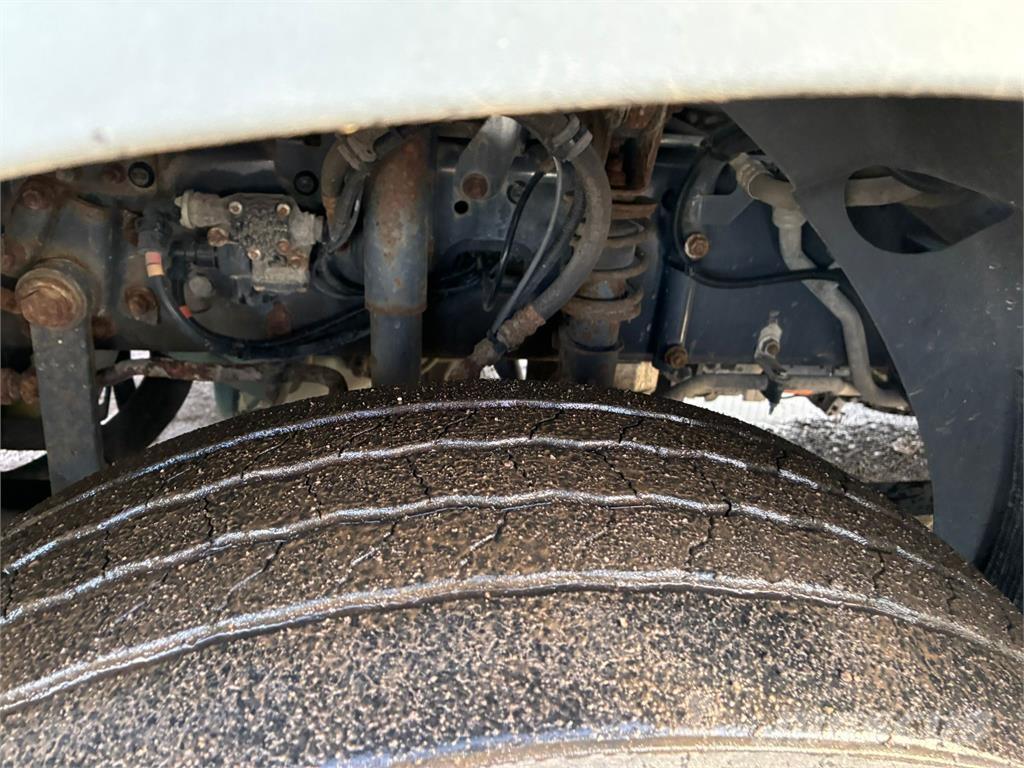 Volvo FL240 Curtain sider trucks