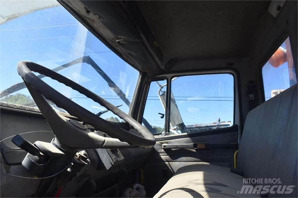 Altec A77T Truck mounted platforms