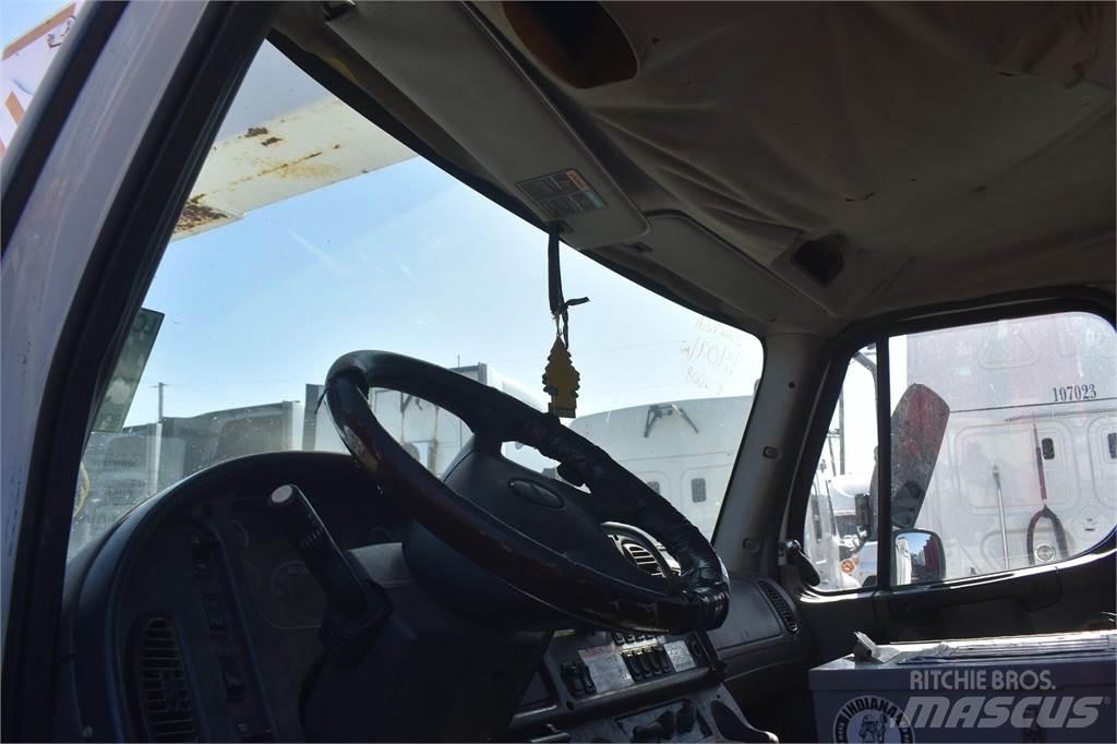 Altec AA55 Truck mounted platforms