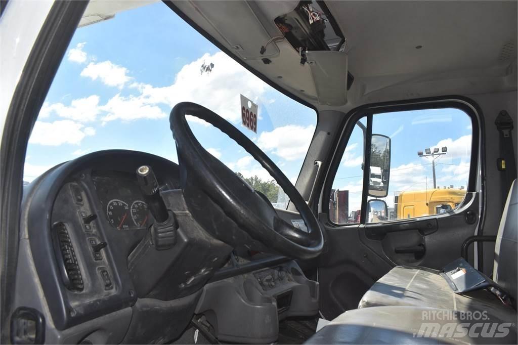 Altec AA55 MH Truck mounted platforms