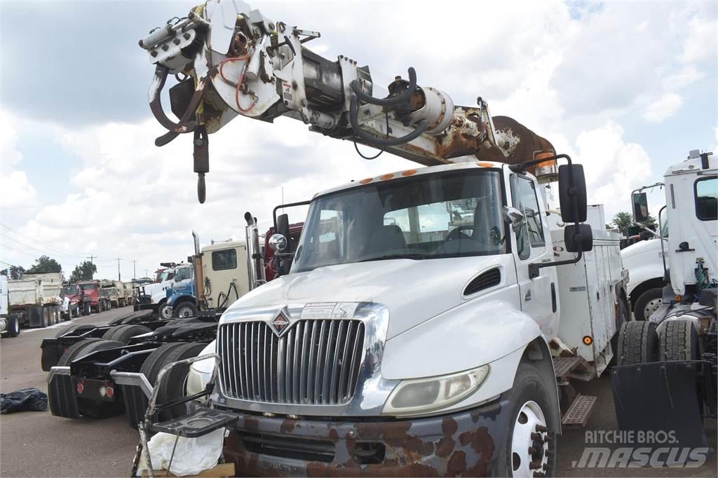 Altec DM45TR Truck mounted drill rig