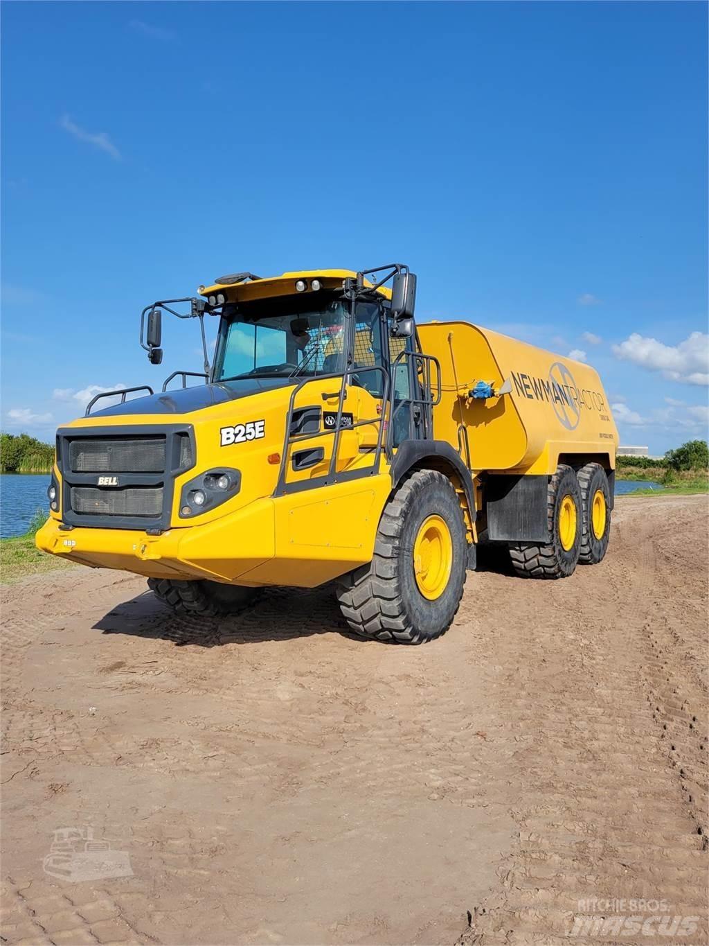 Bell B25E Water bowser