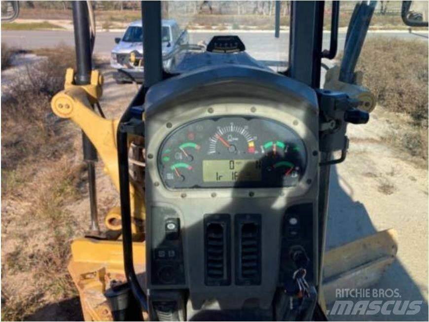 CAT 140M2 Graders
