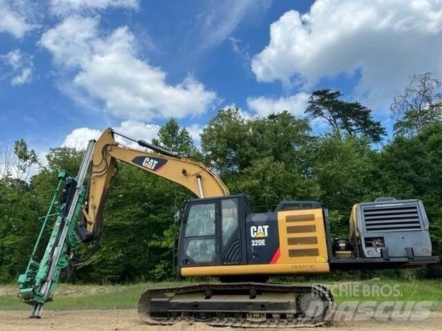 CAT 320EL Surface drill rigs