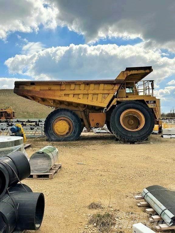 CAT 777B Articulated Haulers