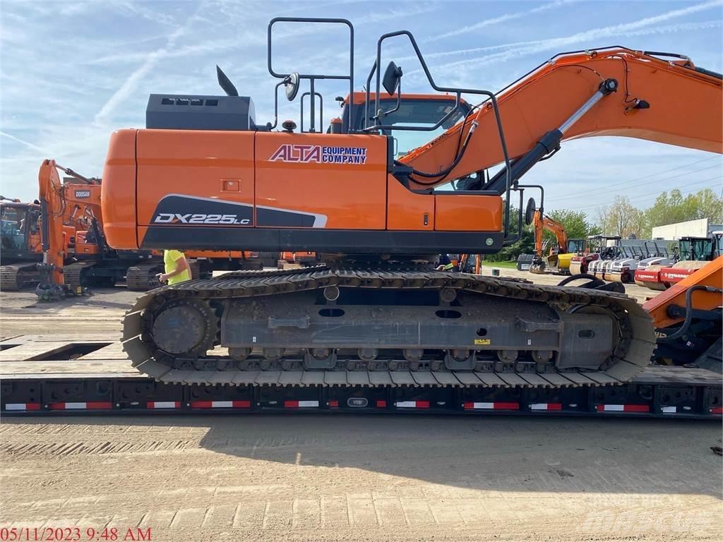 Doosan DX225 LC-5 Crawler excavators
