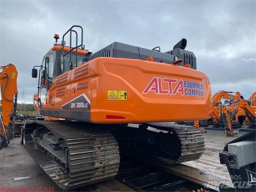 Doosan DX300 LC Crawler excavators