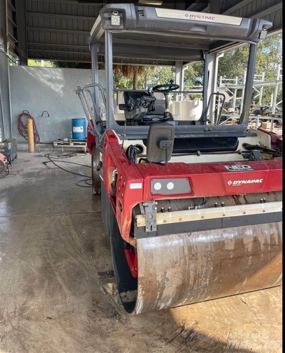 Dynapac CC5200 VI Twin drum rollers