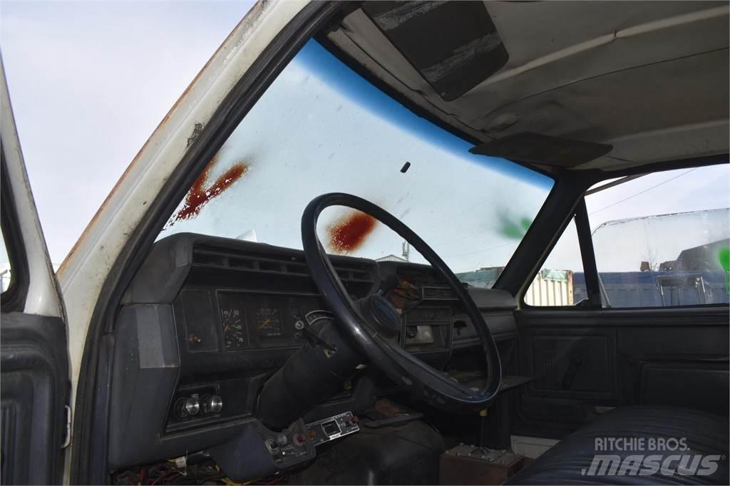 Ford F900 Tipper trucks