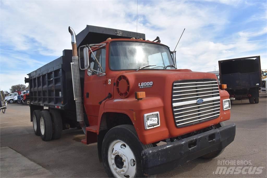 Ford L8000 Tipper trucks