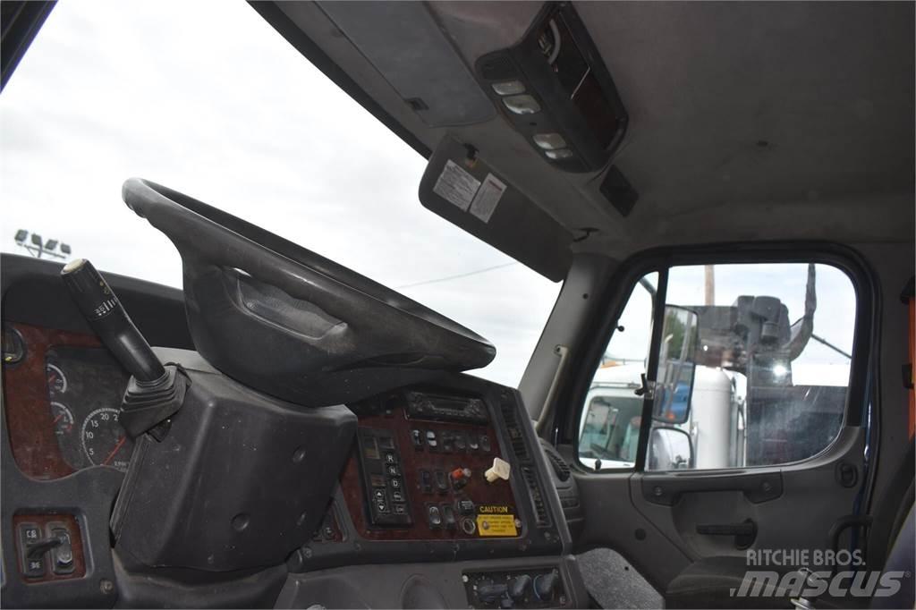 Freightliner 114SD Tipper trucks