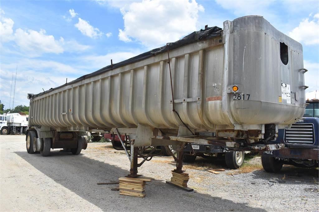Fruehauf  Tipper trailers
