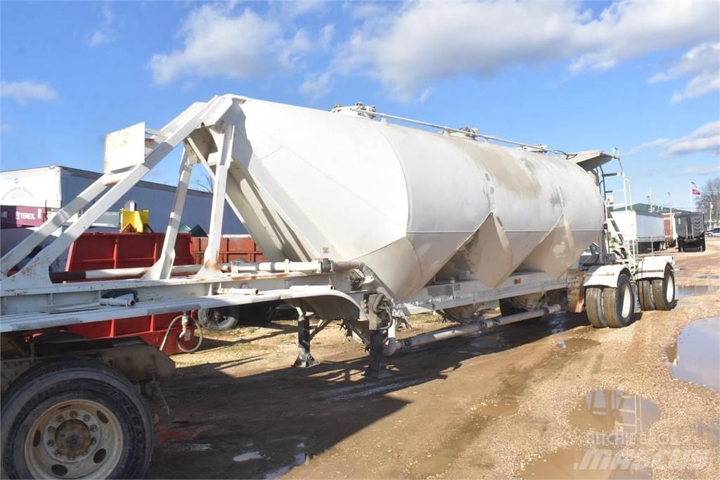 Fruehauf  Tanker trailers