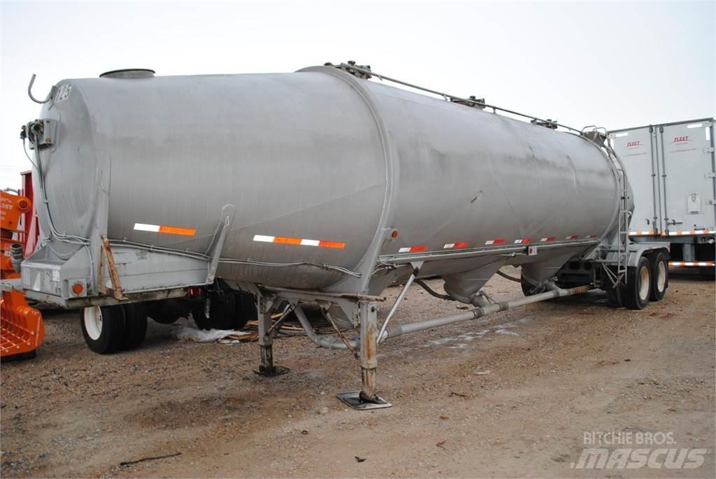 Fruehauf  Tanker trailers