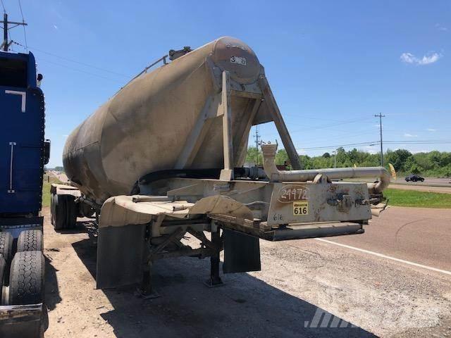 Fruehauf  Tanker trailers