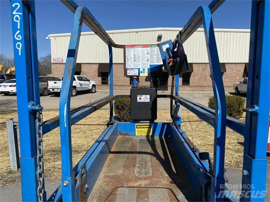 Genie GS1930 Scissor lifts