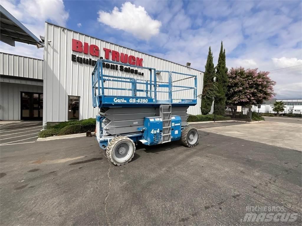 Genie GS4390RT Scissor lifts