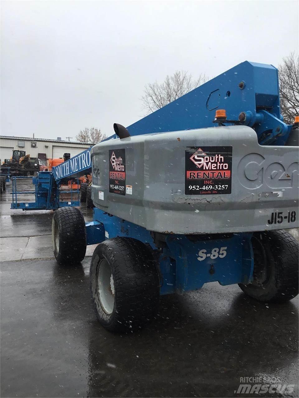 Genie S85 Telescopic boom lifts