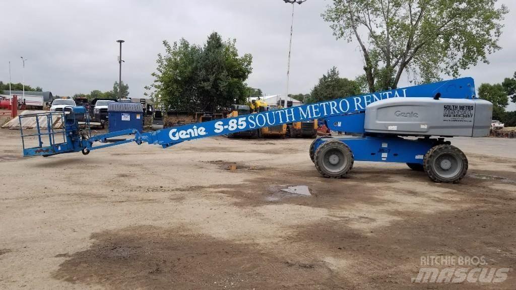 Genie S85 Telescopic boom lifts