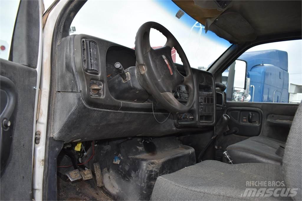 GMC TOPKICK C6500 Tanker trucks