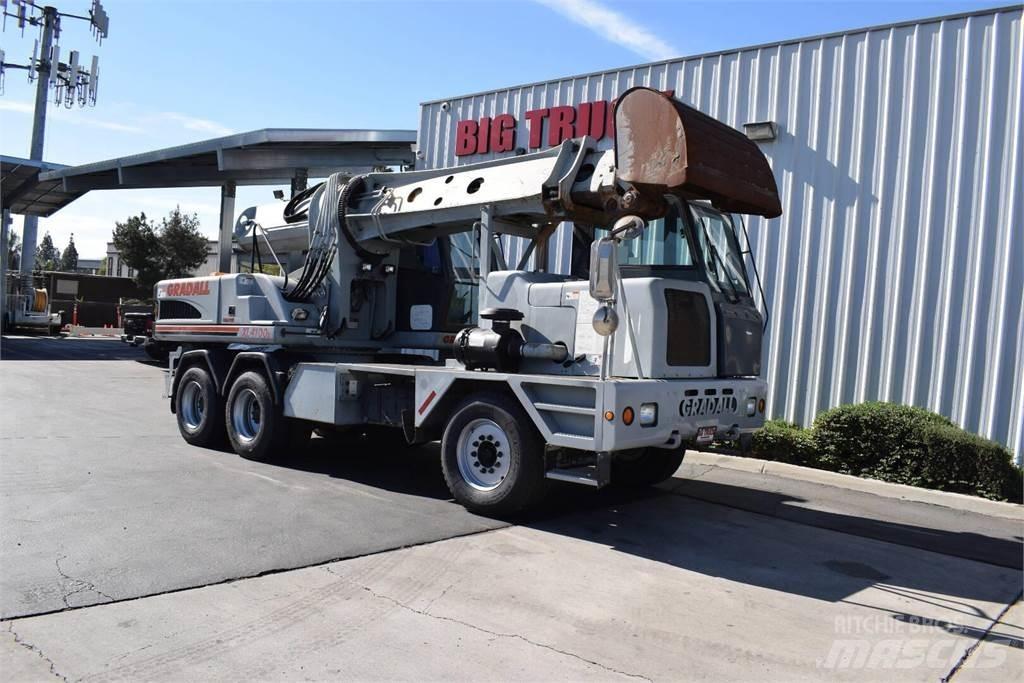Gradall XL4100 II Wheeled excavators