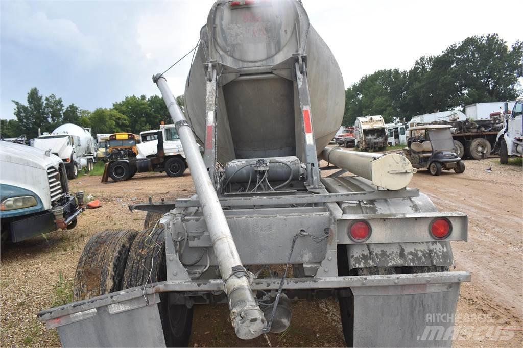 Heil  Tanker trailers
