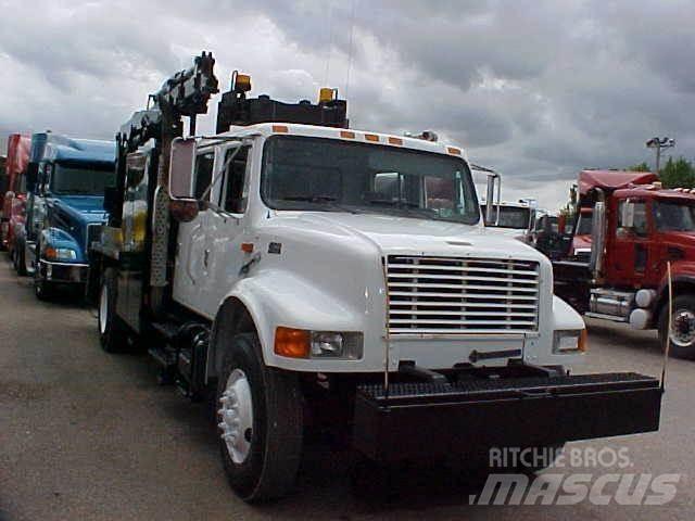 International 4900 Municipal / general purpose vehicles