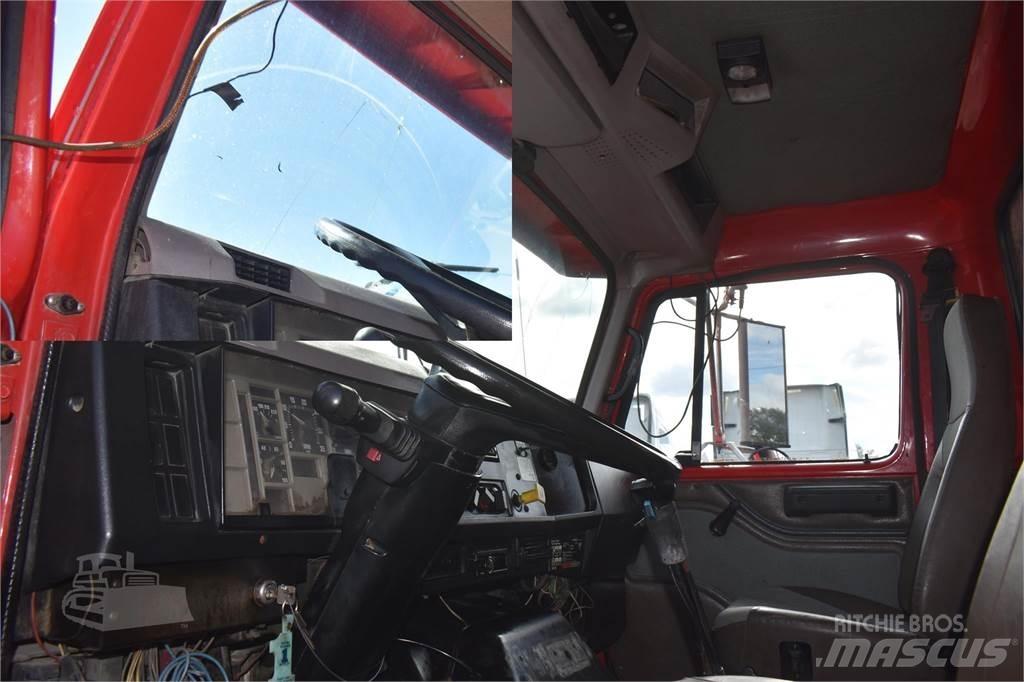 International S2600 Tipper trucks