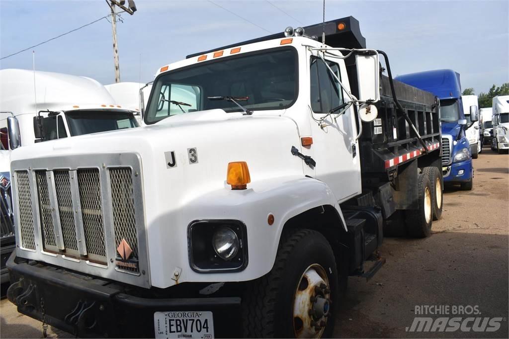 International S2600 Tipper trucks