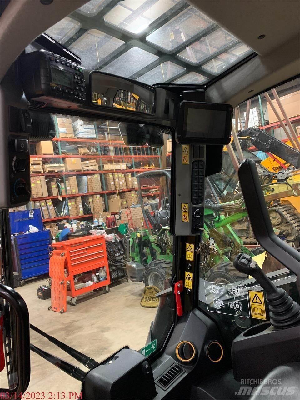 JCB 2TS-7T Skid steer loaders