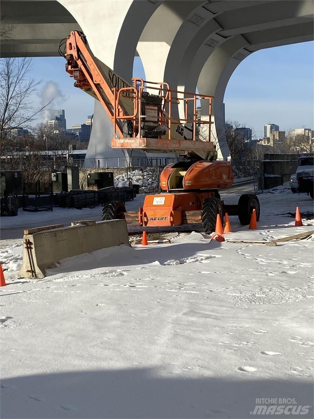 JLG 1350SJP Telescopic boom lifts