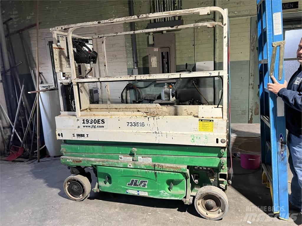 JLG 1930ES Scissor lifts
