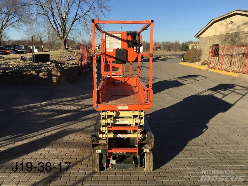JLG 1932R Scissor lifts