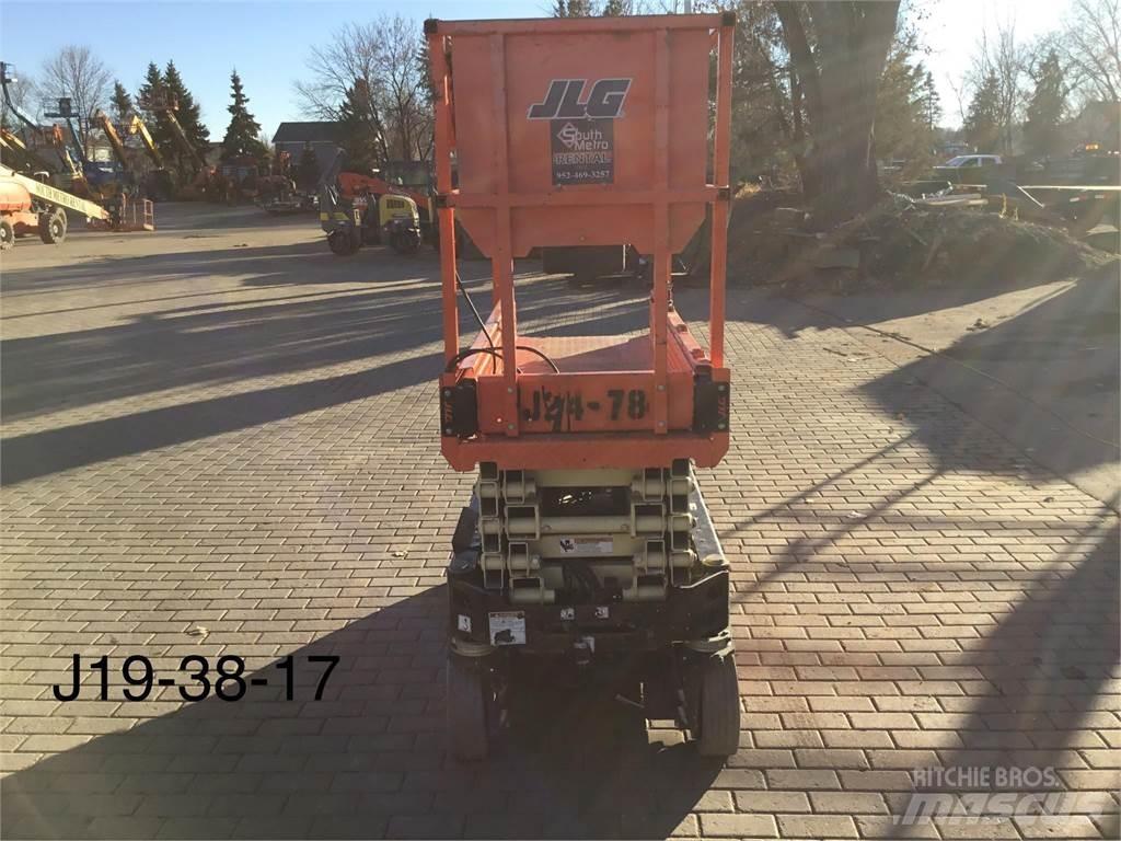 JLG 1932R Scissor lifts