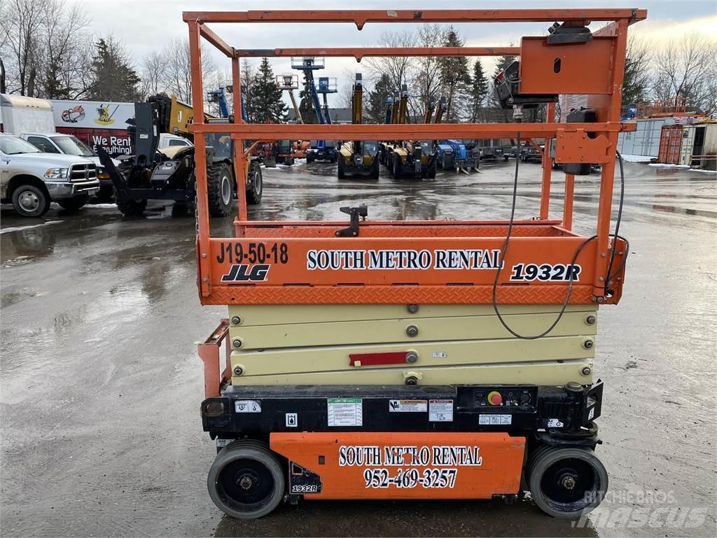 JLG 1932R Scissor lifts
