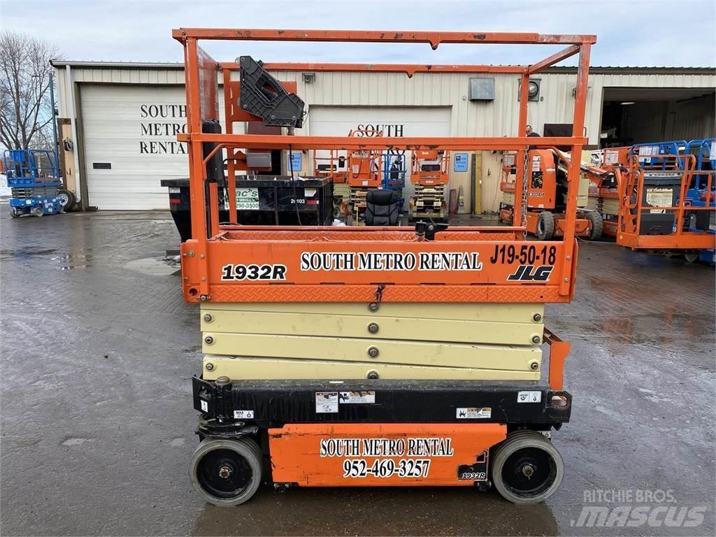 JLG 1932R Scissor lifts