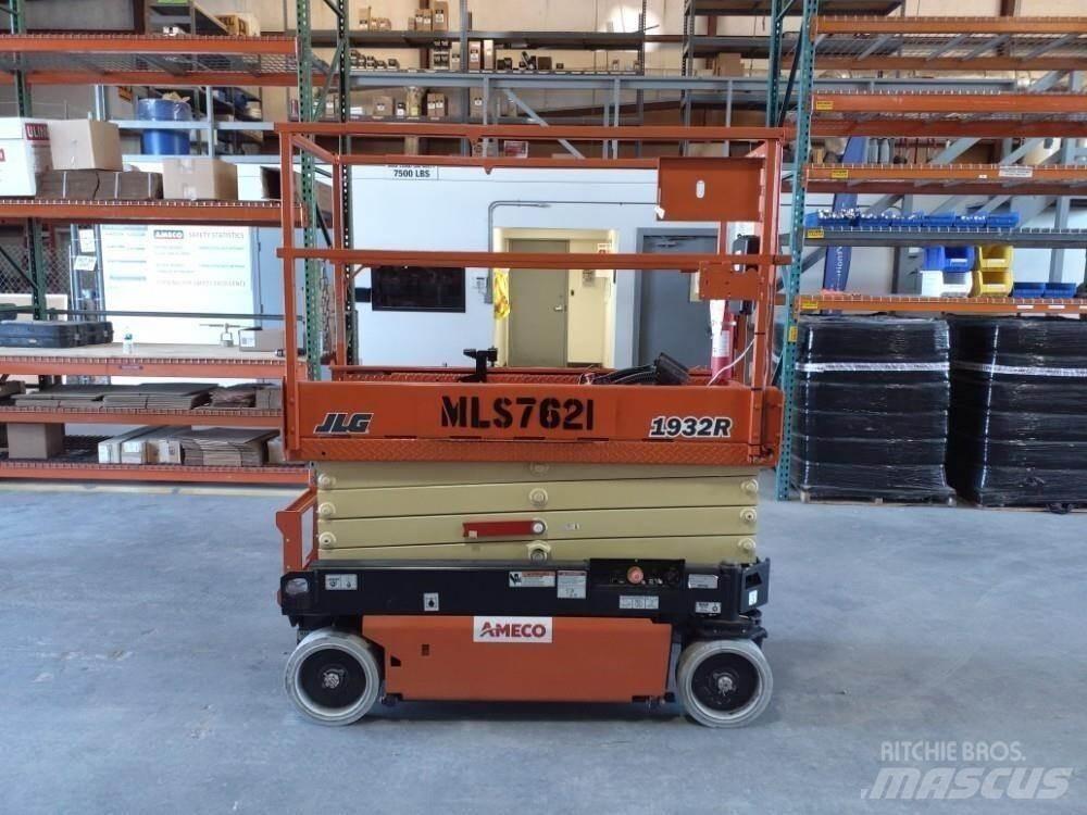 JLG 1932R Scissor lifts