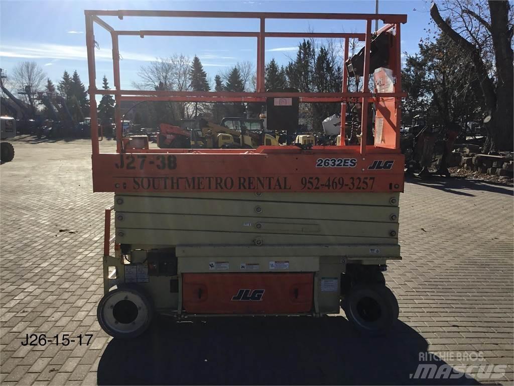 JLG 2632ES Scissor lifts