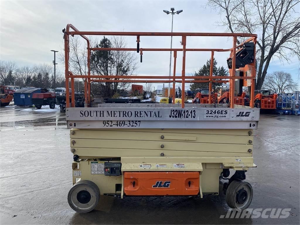 JLG 3246ES Scissor lifts