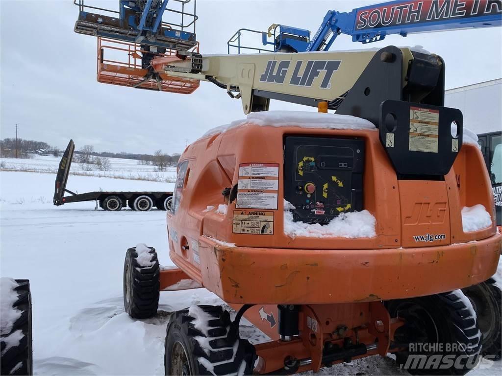 JLG 400S Telescopic boom lifts