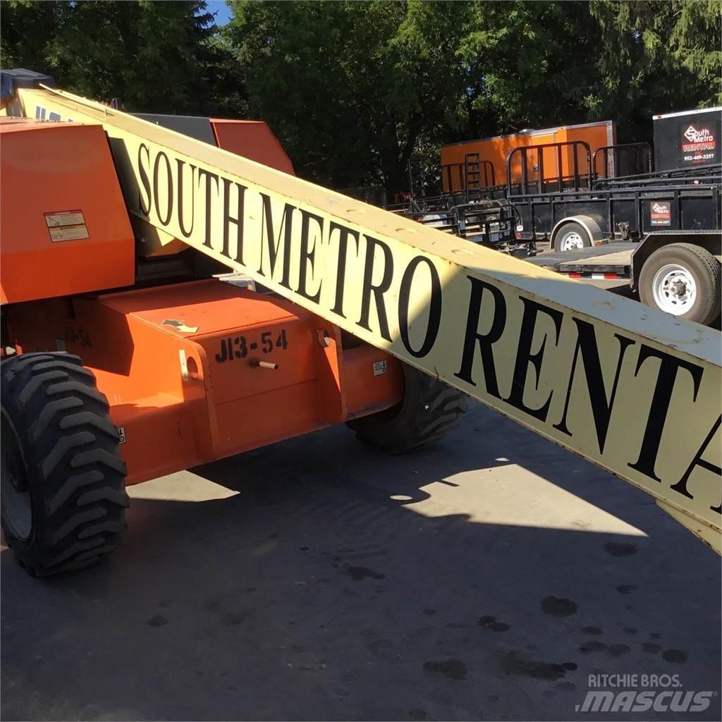 JLG 600S Telescopic boom lifts