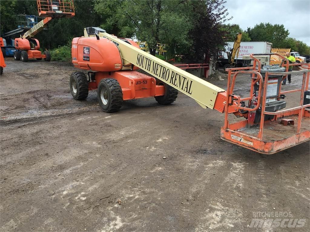 JLG 600S Telescopic boom lifts