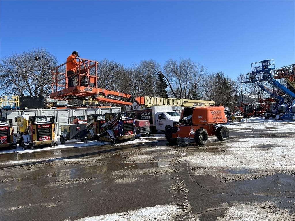 JLG 660SJ Telescopic boom lifts